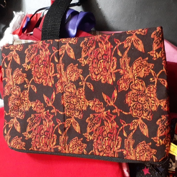 Made by ME Handbags - 8"x5" Makeup Bag